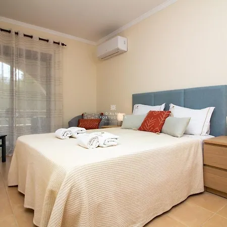 Do Pinhal - By Dalma Portuguesa * Albufeira